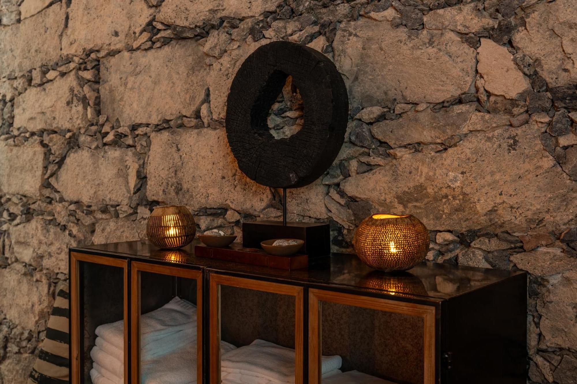 Sensi Azores Nature And Spa Ginetes Εξωτερικό φωτογραφία A detail of the interior of the house